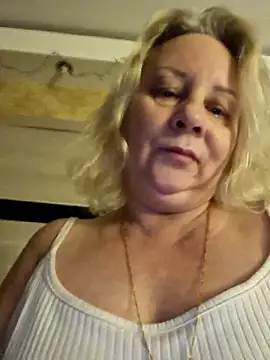 Janahotty Stripchat cam model