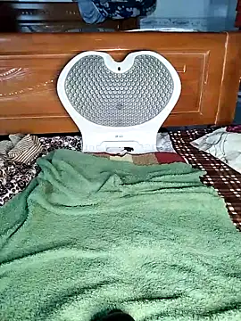 zu_naa - Zu_naa's free webcam - UK Sex Cams