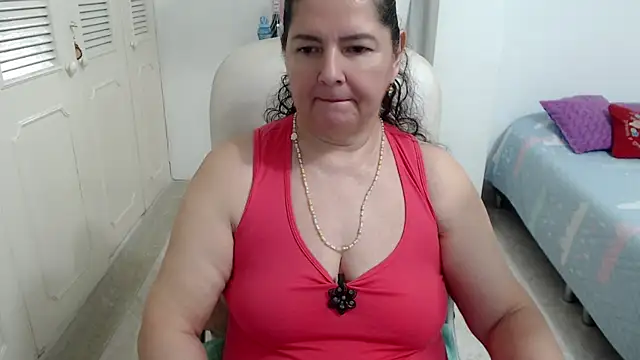 leonela_69 webcam