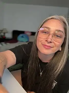 Alix_Valentine webcam