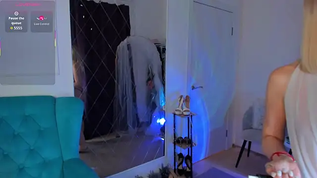 lina_bennet - Lina_Bennet's free webcam - UK Sex Cams