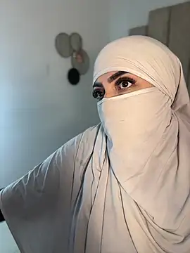 Webcam Model (rashaaa_)  is live.Free join now!