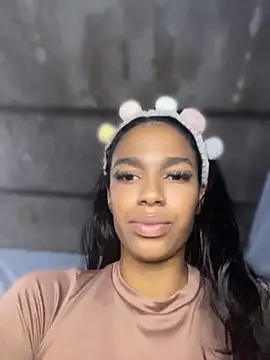 FlorSalvaje_ live sex cam