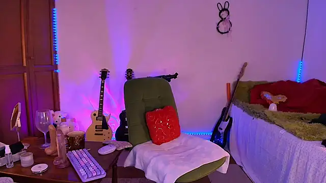 Giantonelawow webcam