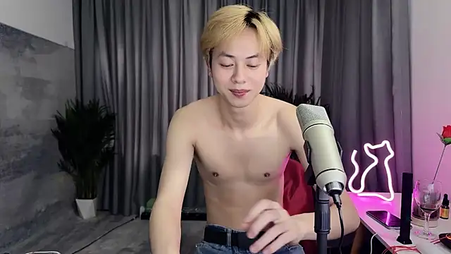 hafabva (M twink) - 性感小舞蹈Sexy little dance