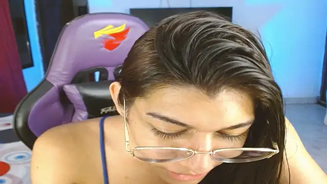 Alanni_parker webcam