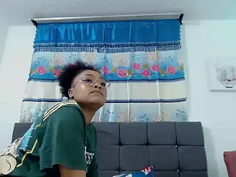 latin_riahnna_jp webcam