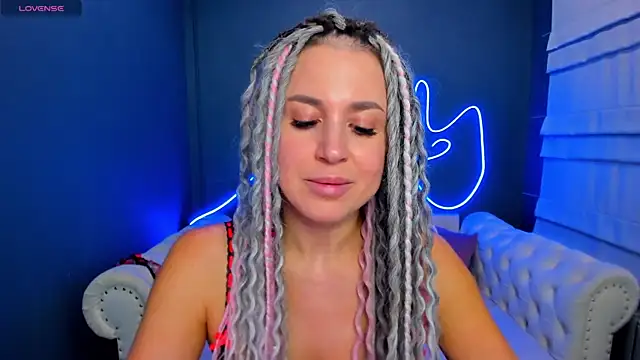 ur_euphoria (F milf) - tease with panties