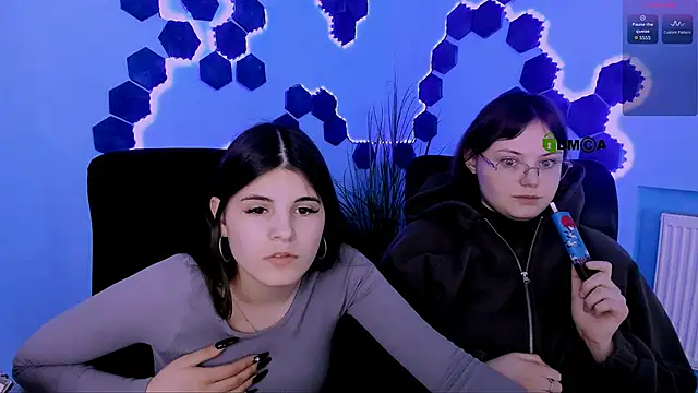 nikole_kitt live sex cam