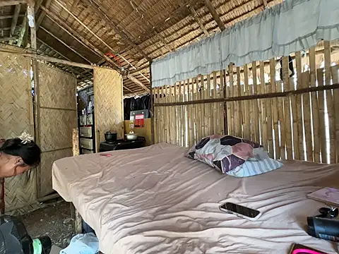 Juliet_official_pro webcam