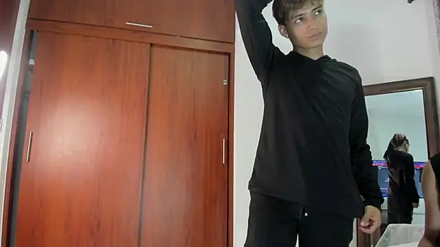 thomas_and_thiago webcam