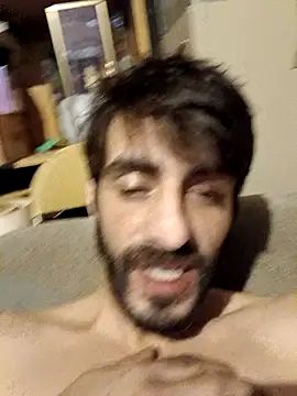 lowhangingdick22 - Lowhangingdick22's free webcam - UK Sex Cams