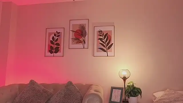 DahianaWalcott live sex cam