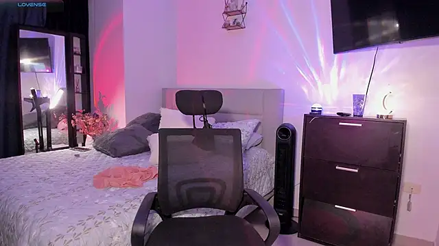 miia_jhones16 webcam