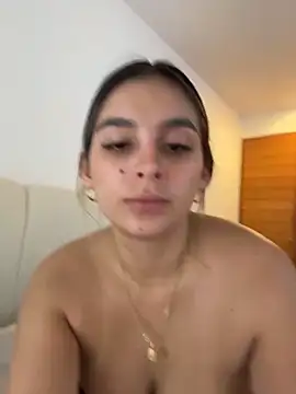 live voyeur webcam Oriana Zoeee