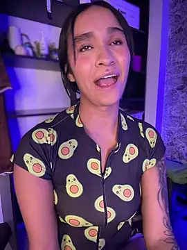 isabella-teen - Isabella-Teen's free webcam - UK Sex Cams