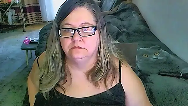 sex2 (F mature) - naked, squirt +:gift