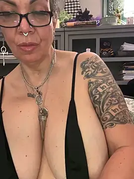 dieseldame1313 webcam