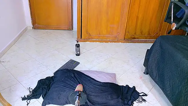 samirths_boy_ webcam