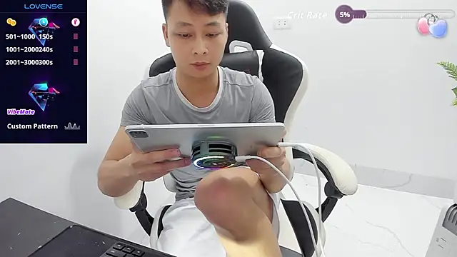 Preview of naughty___asian