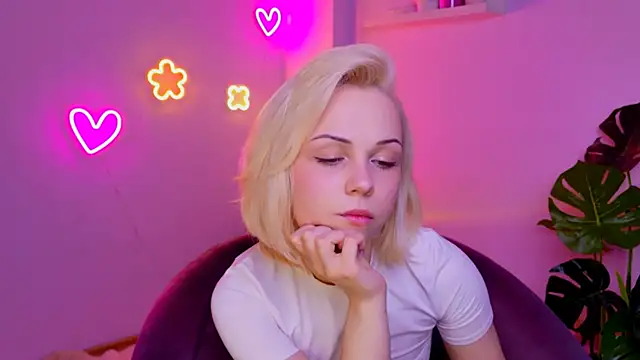 elenamonroe - ElenaMonroe's free webcam - UK Sex Cams