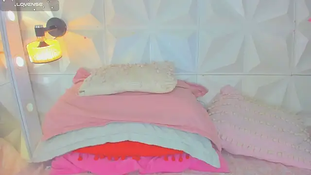 cute_latinaxxx webcam