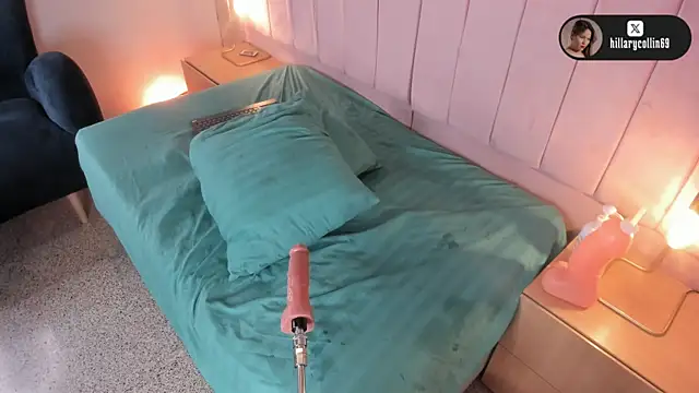 Hillary_Collins1 webcam