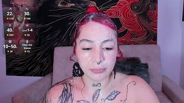 annika_taylor webcam