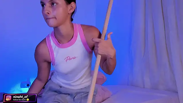 ninaht live sex cam