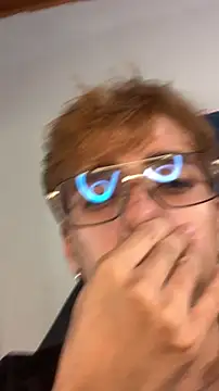 JeremySanders1_ webcam