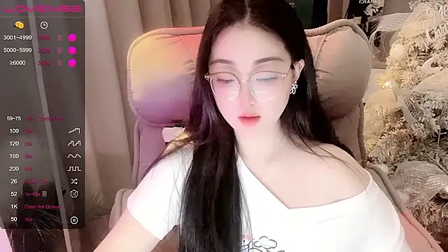 Monica-666888- webcam