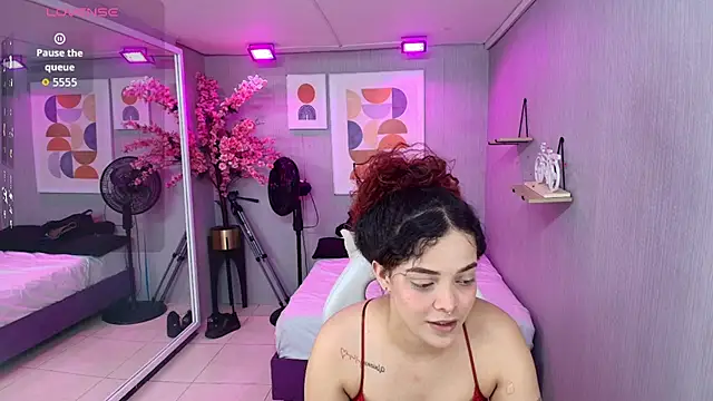 Maggy_t18 webcam