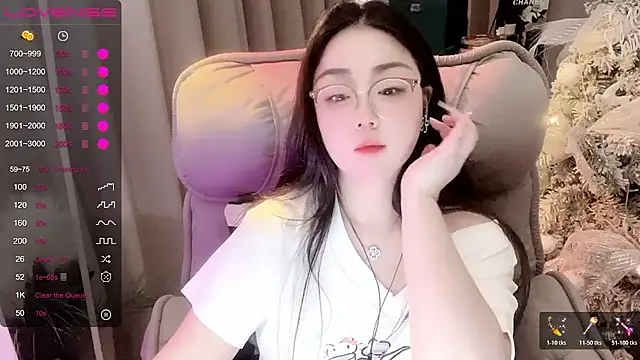 Monica-666888- webcam