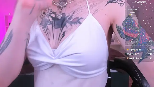 tattoo_art_baby webcam