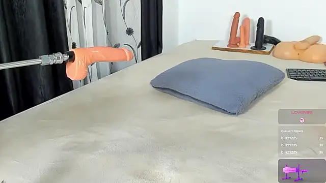 CREAMY_BUBBLEGUM webcam