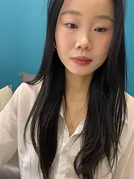 美女ZHJKS9988在线直播