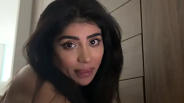 arabicbarbie - ArabicBarbie's free webcam - UK Sex Cams