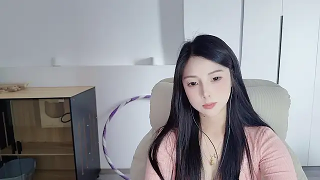 美女HaagenDazs_在线直播