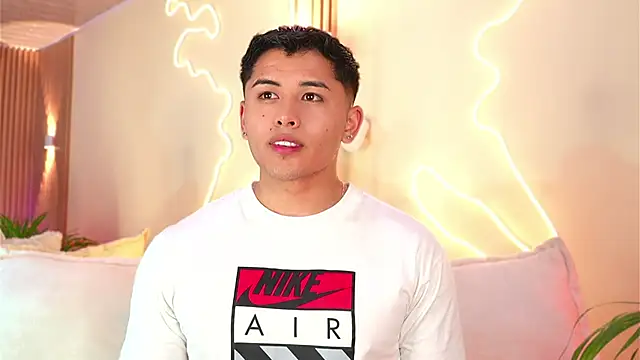 matiaskorn - MatiasKorn's free webcam - UK Sex Cams