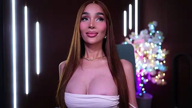 xxforyoureyesonlyxx webcam