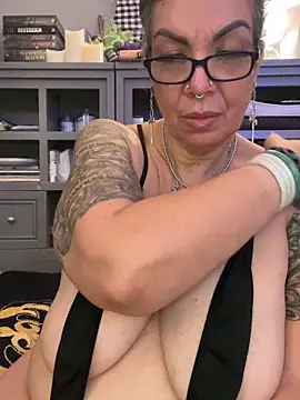 dieseldame1313 webcam