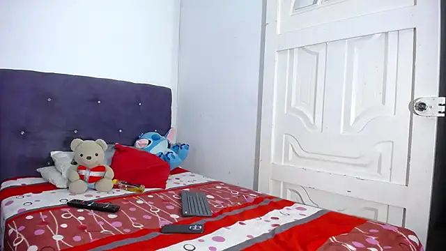 Squirter_pussybomb webcam