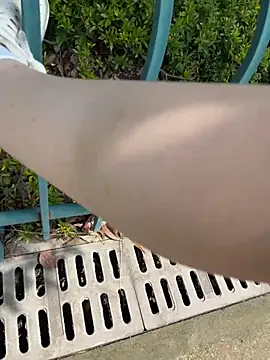 美女lucyxiaolulu在线直播