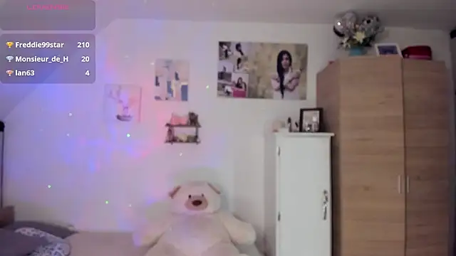 Veronikolsen-'s room