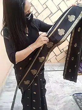 Webcam Model (Rising_Queen)  is live.Free join now!