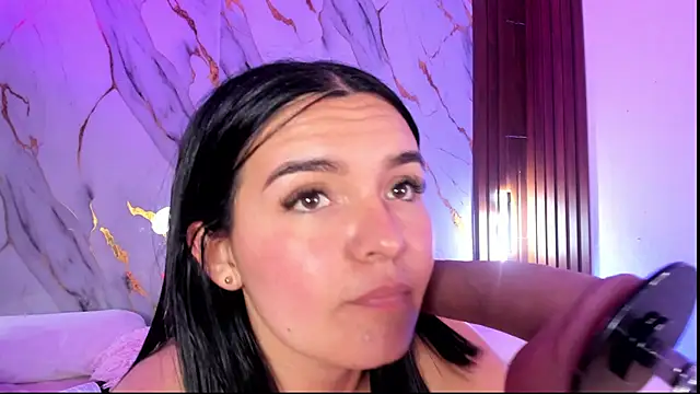 Mm0llylewis18 webcam