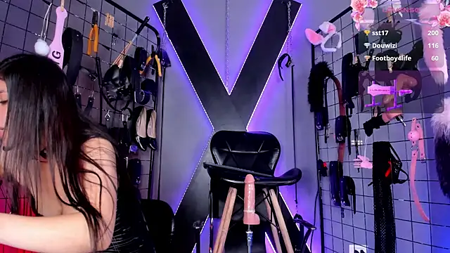 Cinthia_Iris_BDSM webcam