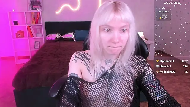 tattoo_art_baby webcam