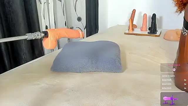 CREAMY_BUBBLEGUM webcam