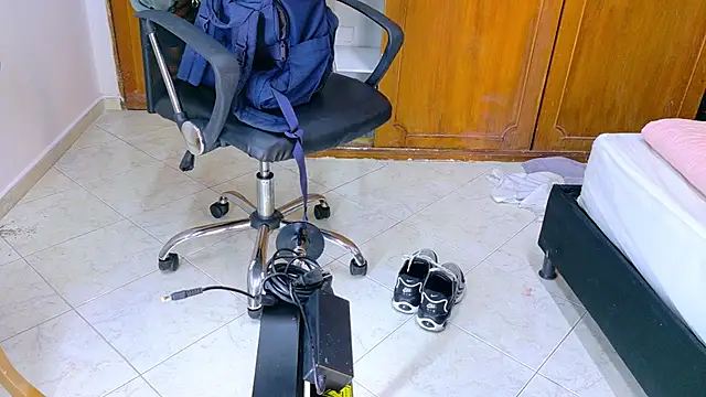 samirths_boy_ webcam